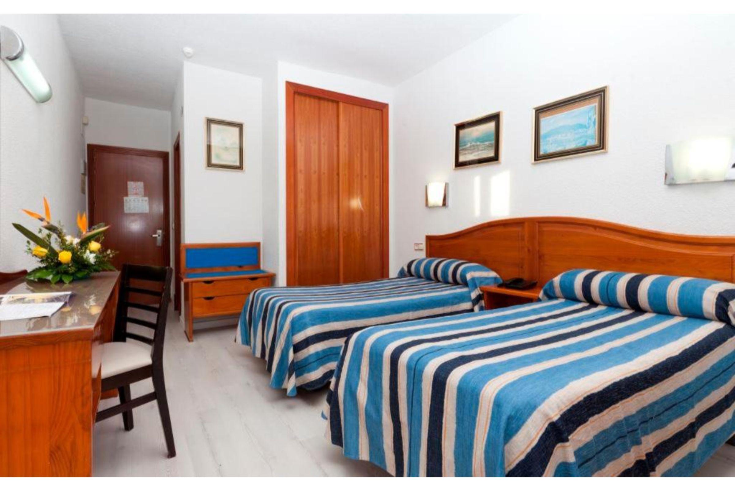 Hotel Cabana Бенидорм Екстериор снимка