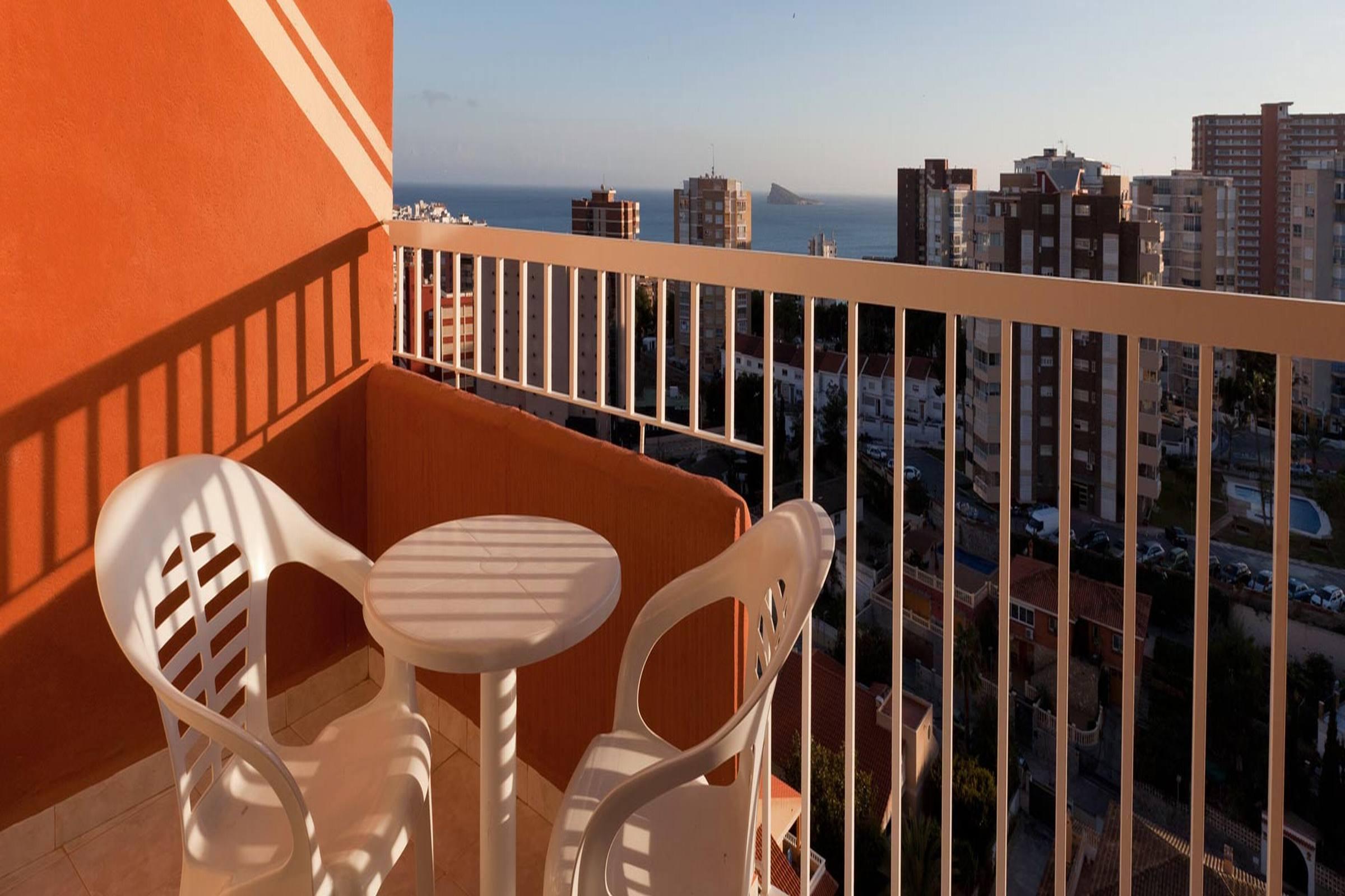 Hotel Cabana Бенидорм Екстериор снимка