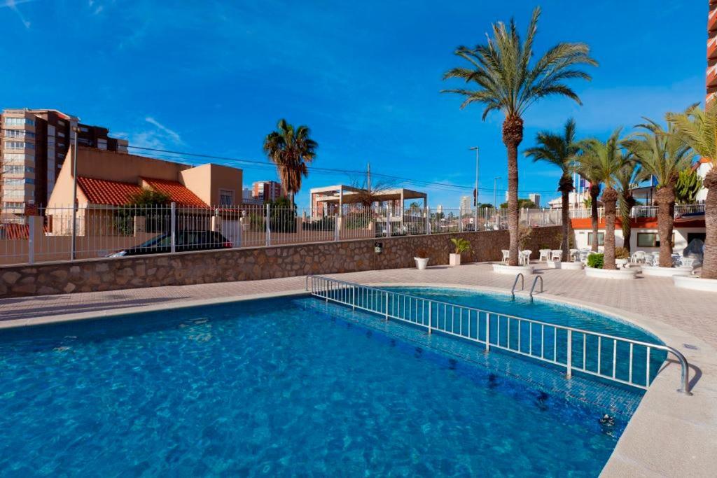 Hotel Cabana Бенидорм Екстериор снимка