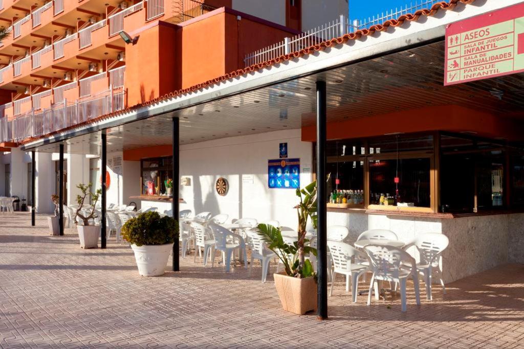 Hotel Cabana Бенидорм Екстериор снимка