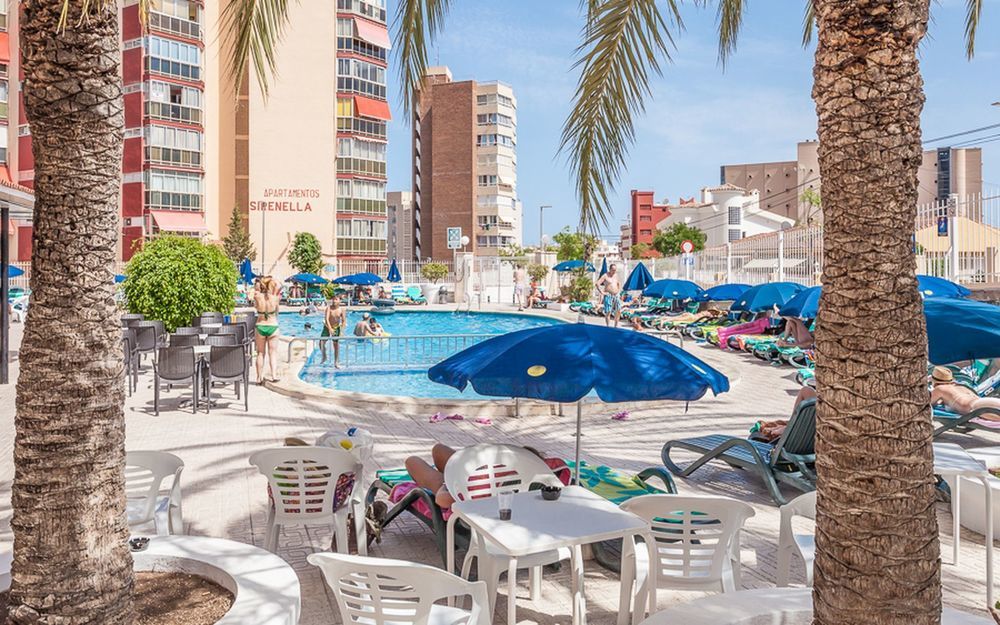 Hotel Cabana Бенидорм Екстериор снимка