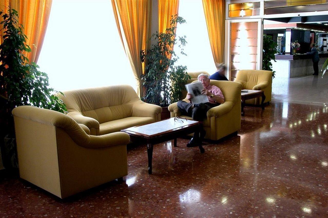 Hotel Cabana Бенидорм Екстериор снимка